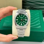 Rolex Oyster Perpetual 126000-0005 36mm Green Dial – VIP Version - Image 3