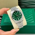 Rolex Oyster Perpetual 126000-0005 36mm Green Dial – VIP Version - Image 2