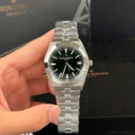 Vacheron Constantin Overseas 4500V/110A-B483 41mm Green Dial – VIP Version - Image 2