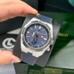 Vacheron Constantin Overseas Dual Time 7900V 41mm Blue Dial Steel – VIP Version - Image 3