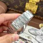 Vacheron Constantin Overseas Ultra-Thin 2000V Blue – VIP Version - Image 9