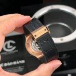 Hublot Classic Fusion Rose Gold Titanium 38mm Black Dial Unisex Size – VIP Version - Image 8