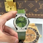 Hublot Classic Fusion Titanium Green 542.NX.8970.LR 42mm – VIP Version - Image 3